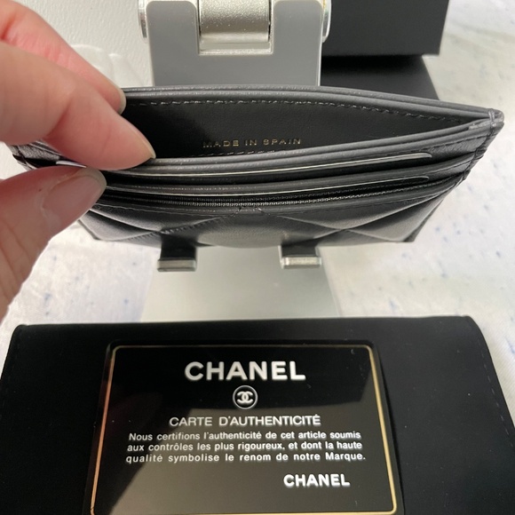 Chanel Dark Gray Chanel 19 Card Holder - Picture 5 of 7